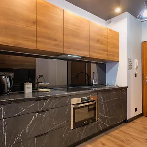 Wola Luxury דירה