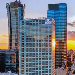 Hilton מלון