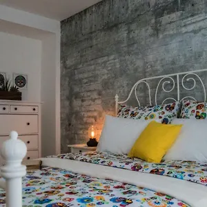 Apartment Folk By Anne &, Warschau